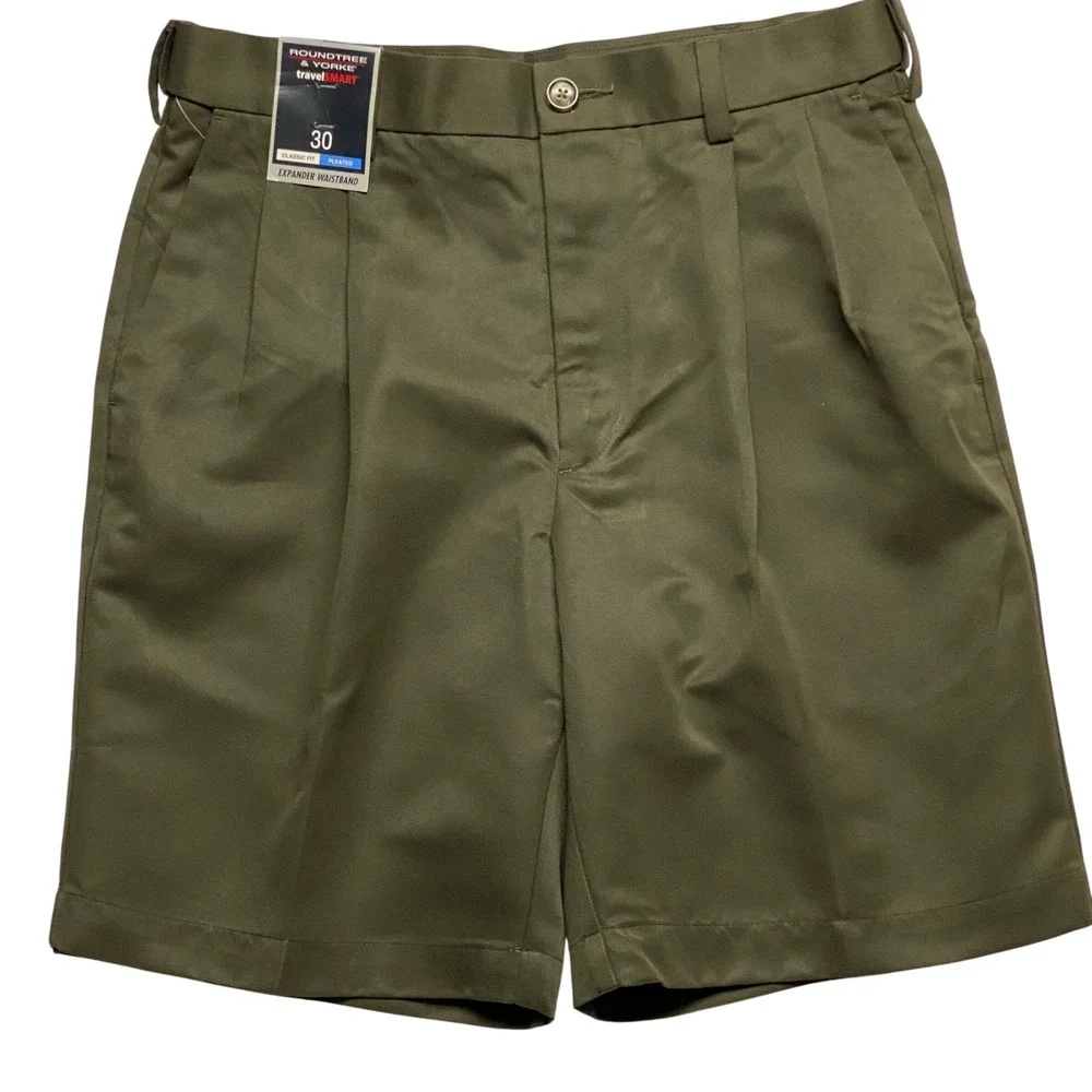 Roundtree & Yorke Travel Smart Mens Pleated Shorts‎ Expander Waistband 30 NWT
